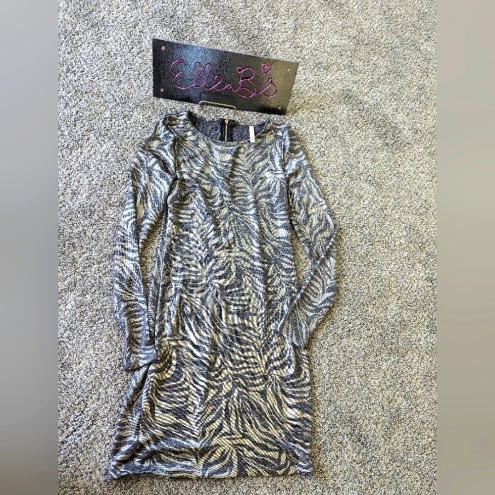 EUC Silver Zebra Print Long Sleeve Back Zip Dress S
